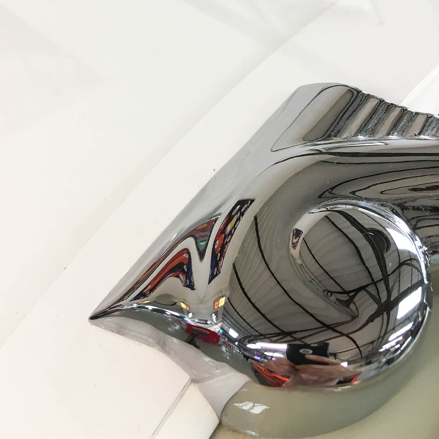 Rock-Ola Bubbler CD Jukebox In Gloss White - Gaming Blaze