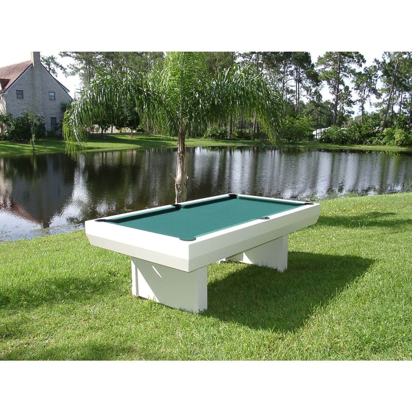 Gameroom Concepts 2000 Series 8ft Outdoor Pool Table