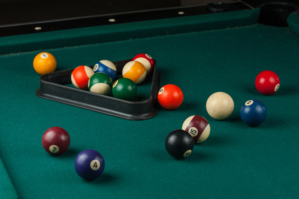 Outdoor Pool Table Vs. Indoor Which One Is Right for You? Gaming Blaze