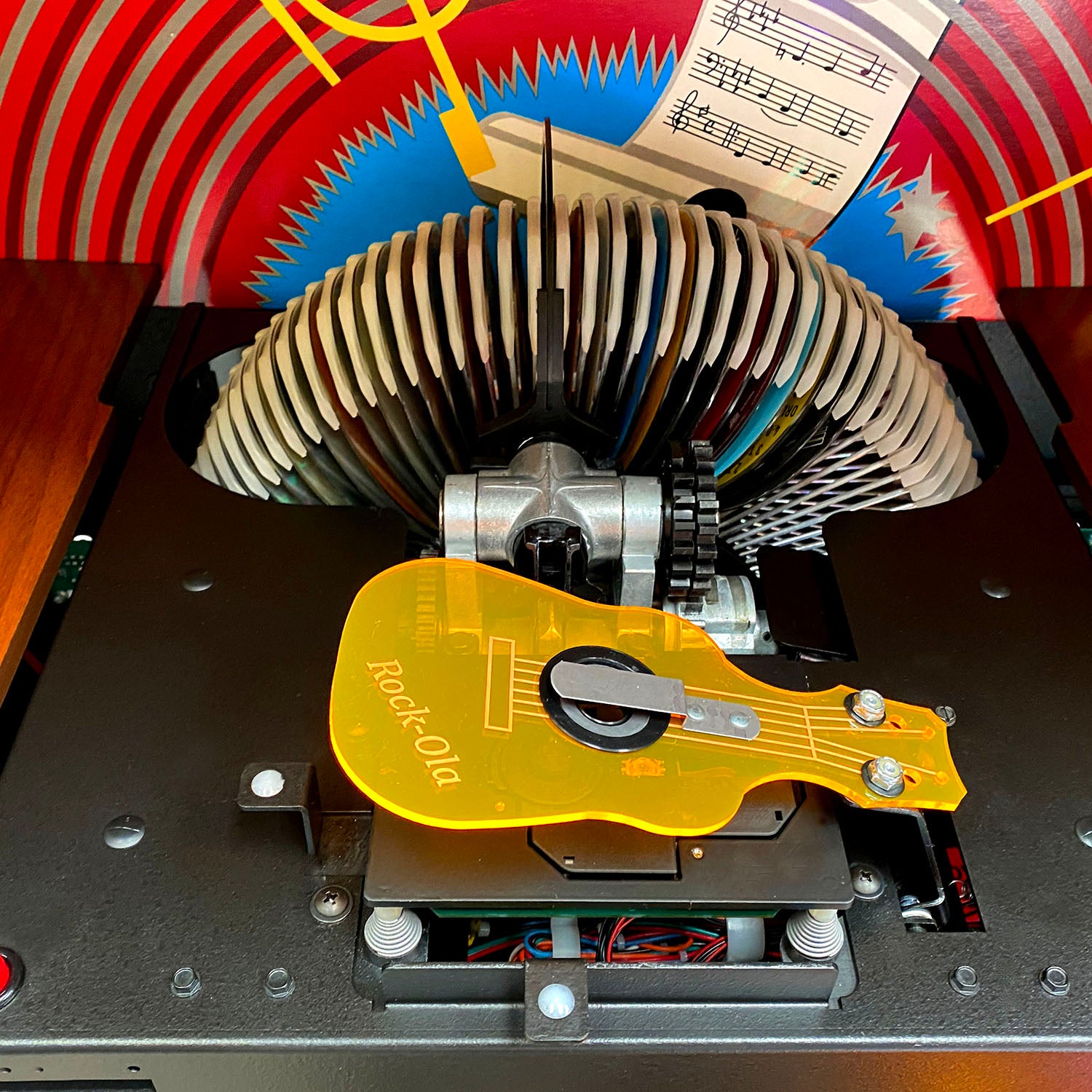 Rock-Ola Bubbler CD Jukebox In Walnut - Gaming Blaze